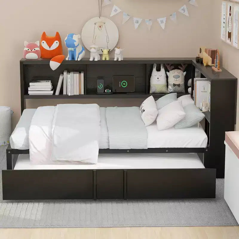 Divano letto matrimoniale con rotelle ed libreria, divano letto a L con porte USB, letto ad angolo matrimoniale in legno con testiera portaoggetti
