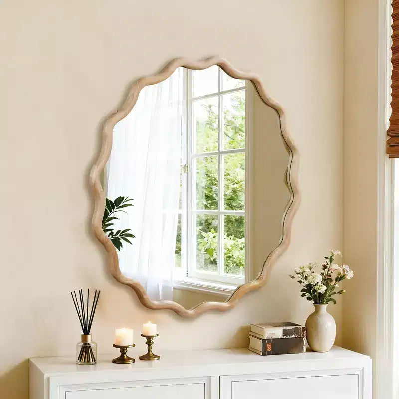 Specchio decorativo da parete moderno da fattoria con cornice in legno massello rotonda ondulata da 36 pollici per camera da letto bagno soggiorno ingresso legno naturale