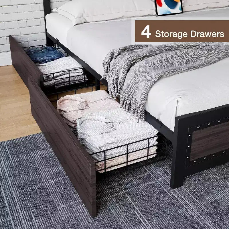 Struttura letto matrimoniale Queen Size con quattro cassetti portaoggetti e stazione di ricarica, letto a piattaforma rivettato con testiera, supporto a doghe in metallo, grigio