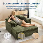 Poltrona chaise longue oversize da interno, comodo divano lounge in velluto a coste con ampi braccioli imbottiti e cuscini decorativi, accogliente divano letto per soggiorno